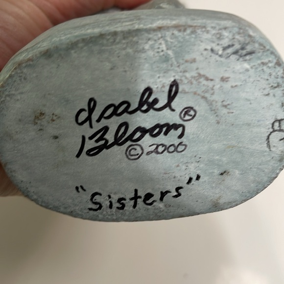 Isabel Bloom 9” statue “Sisters” 2000. - Picture 4 of 4